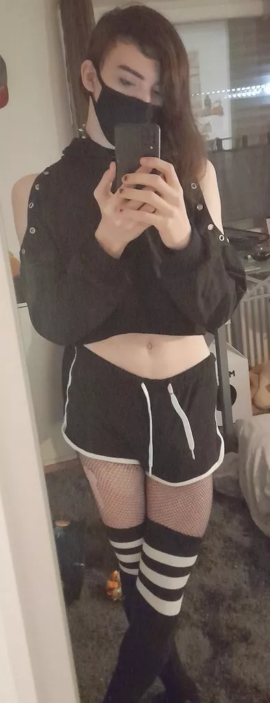 i need someone to cuddle all day