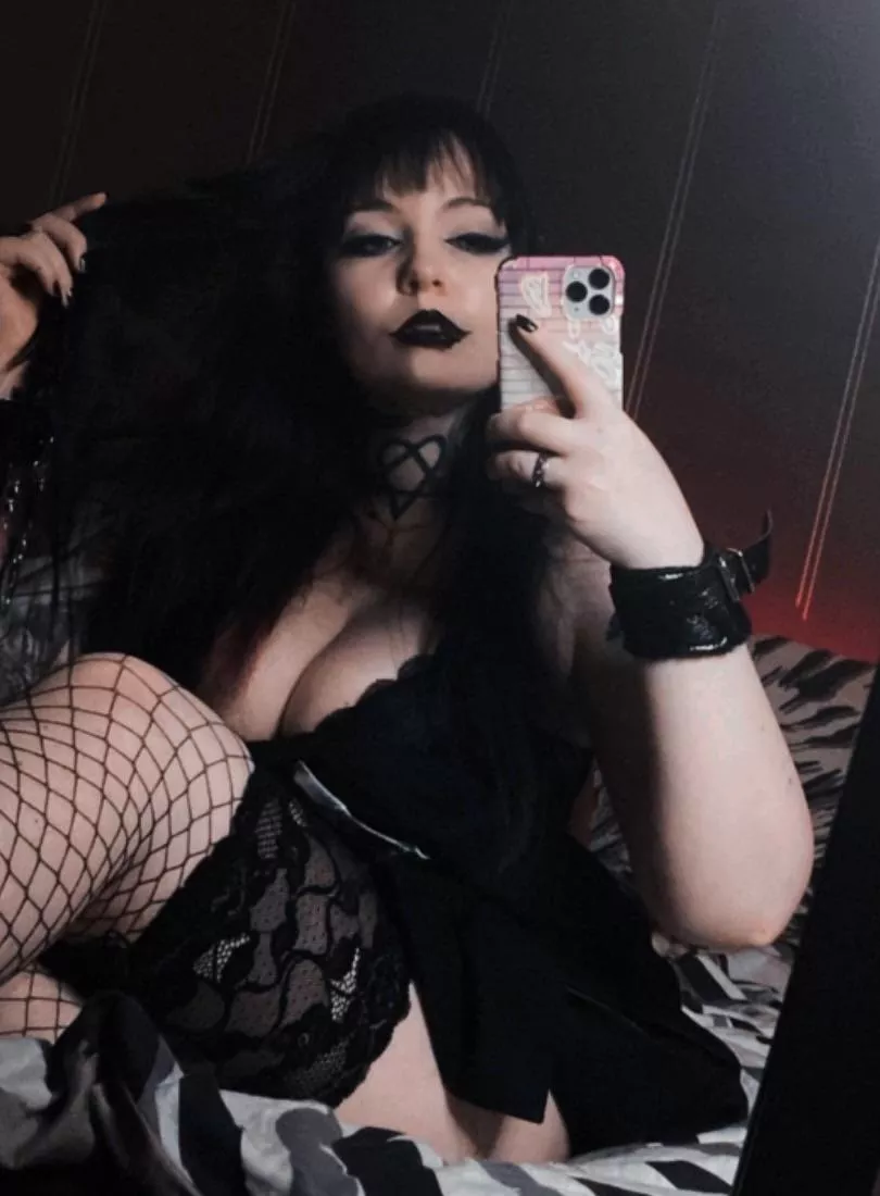 I'm waiting for you to undress me and take care of me properly