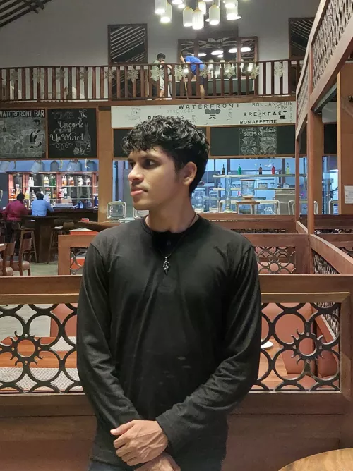 In black 🖤⚫🔲