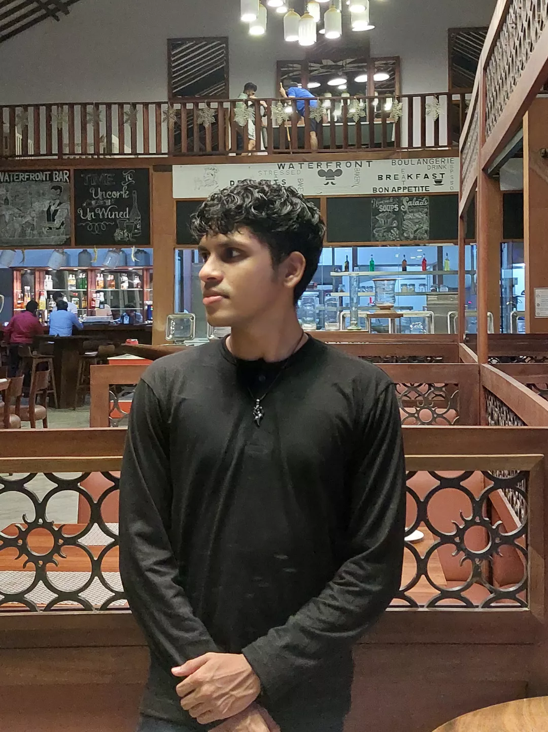 In black 🖤⚫🔲