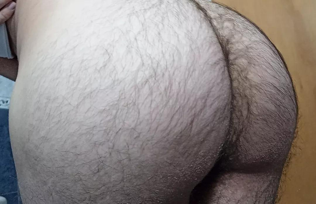 it might not be a fat ass, but it's surely waiting for fat cocks ❤️‍🔥
