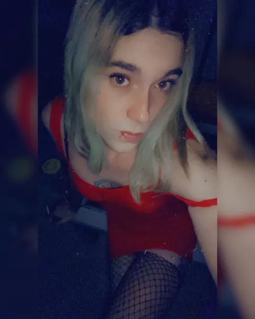 It’s late night and you see me in this little dress. Are you taking me out for drinks or taking me straight back to your place? 🤓