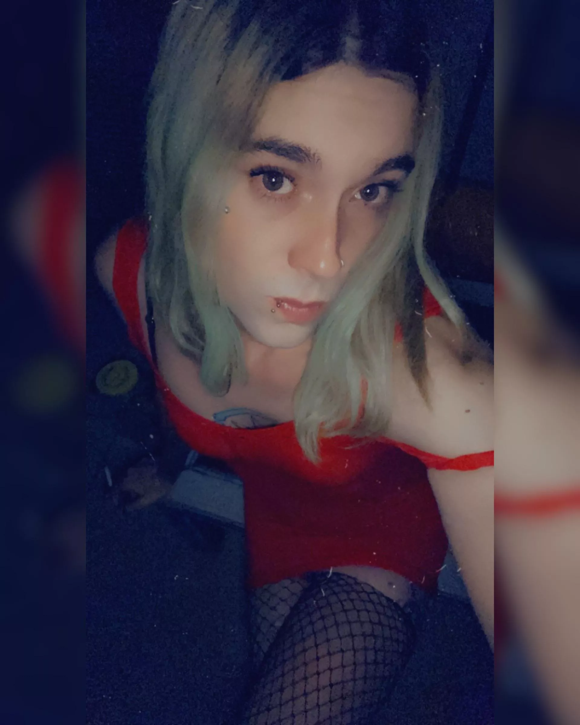 It’s late night and you see me in this little dress. Are you taking me out for drinks or taking me straight back to your place? 🤓