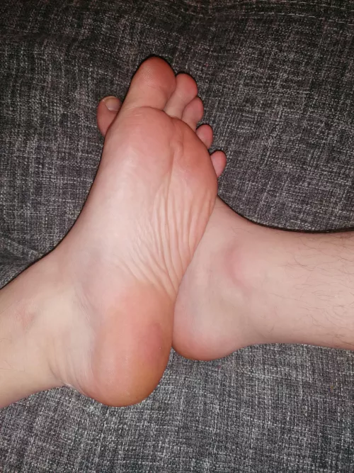 Just a quick pic of my ticklish feet (19)