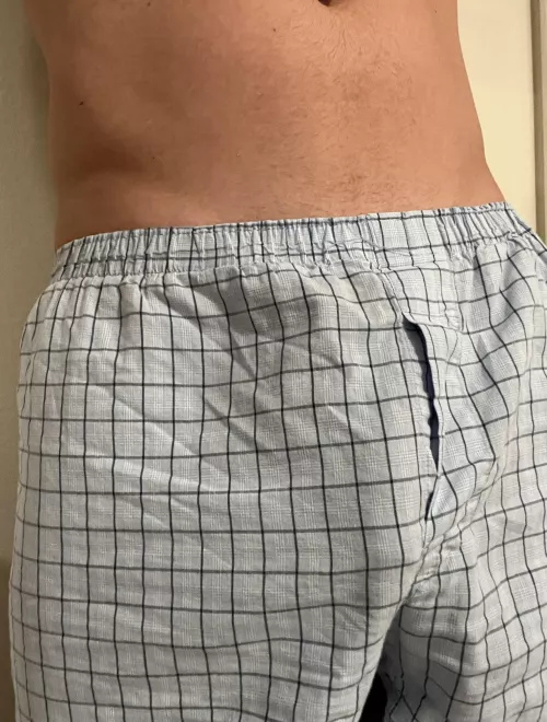 Just scrolling - looking at the big booty women