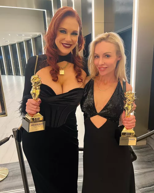 Kayden and Maitland, 2023 AVN Award winners