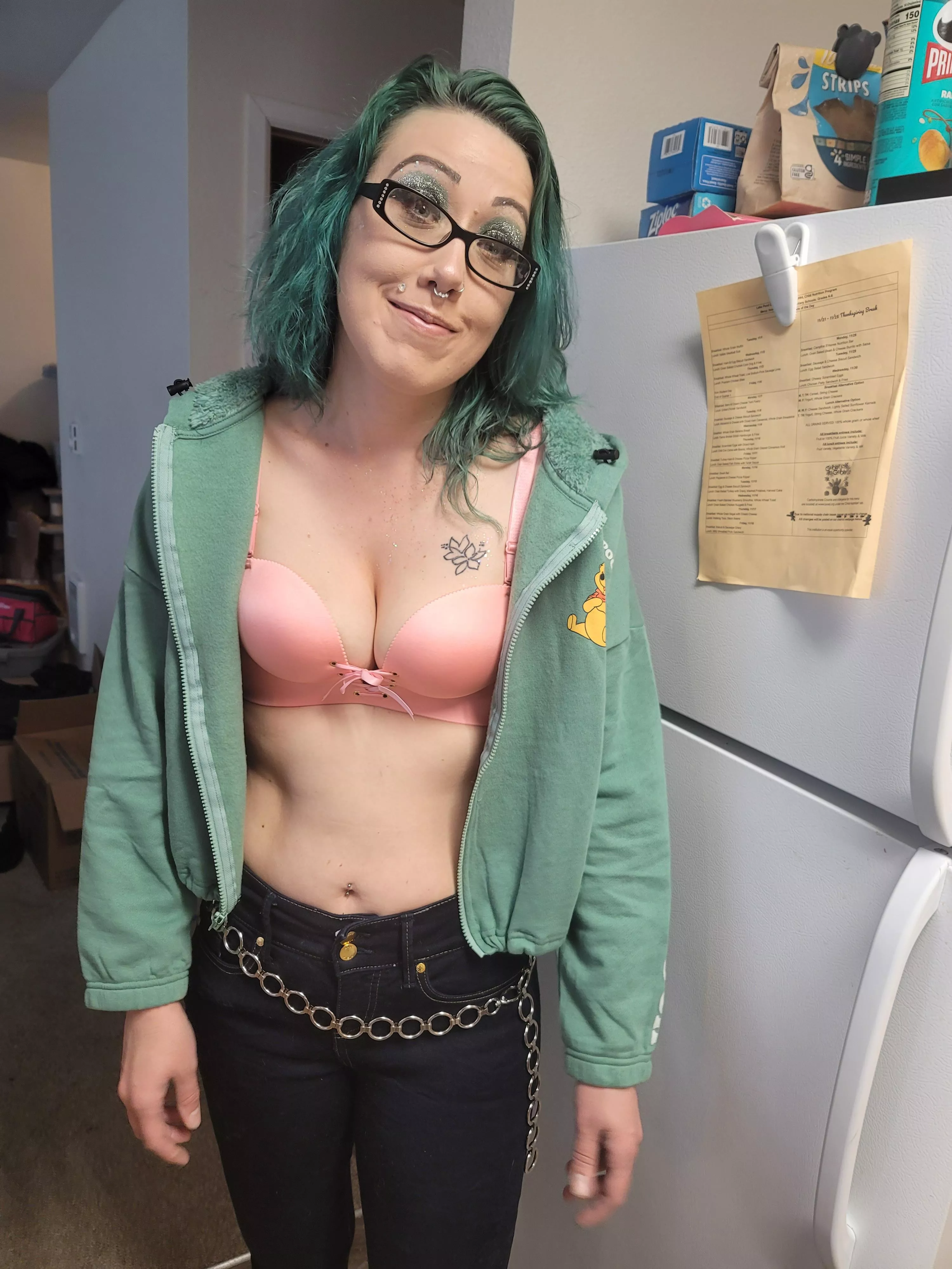 kik/telegram is leonkinadey send sample or no reply must be able to verify and show face