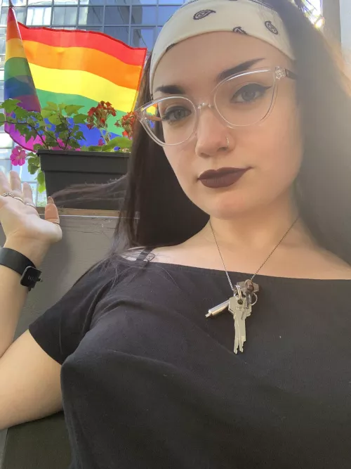 Let me lock you up and hold your key with me