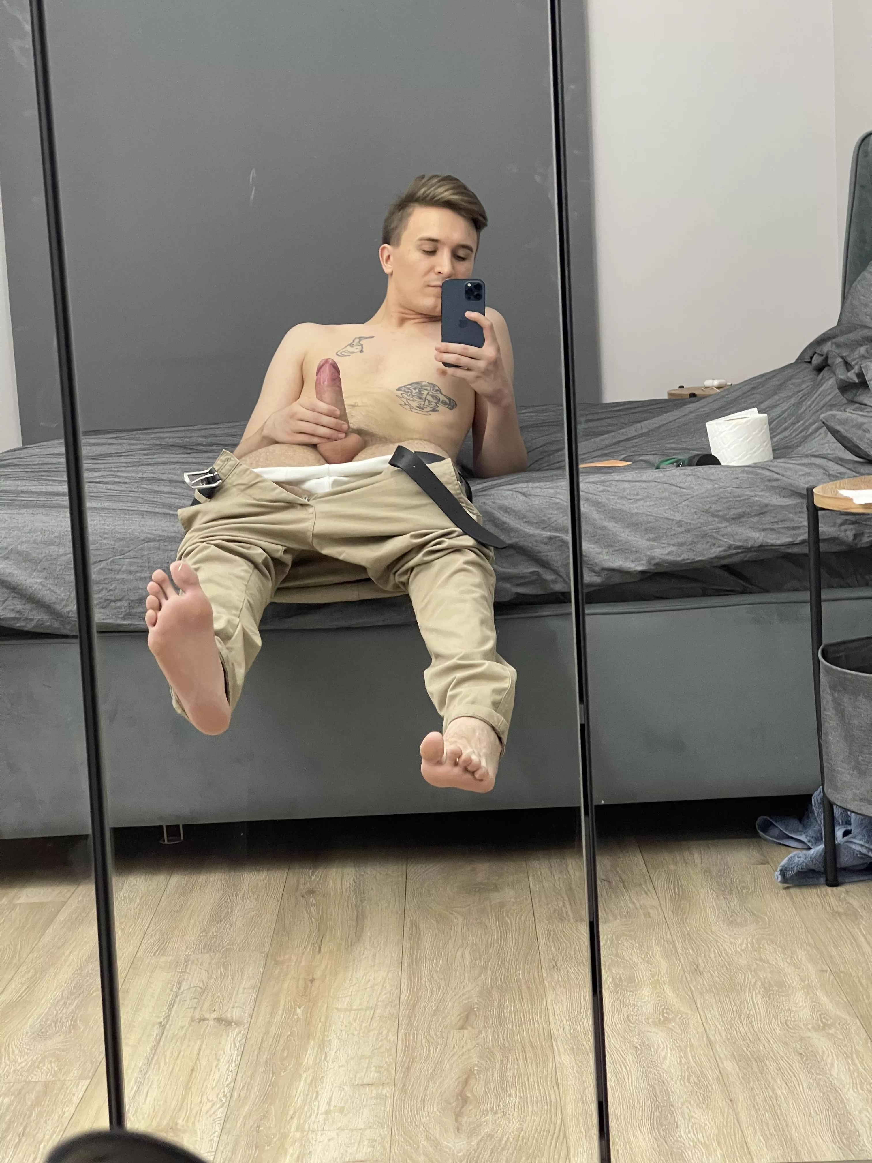 let's jerk off each other ;)