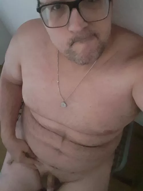 m/ good thursday evening to all kisses