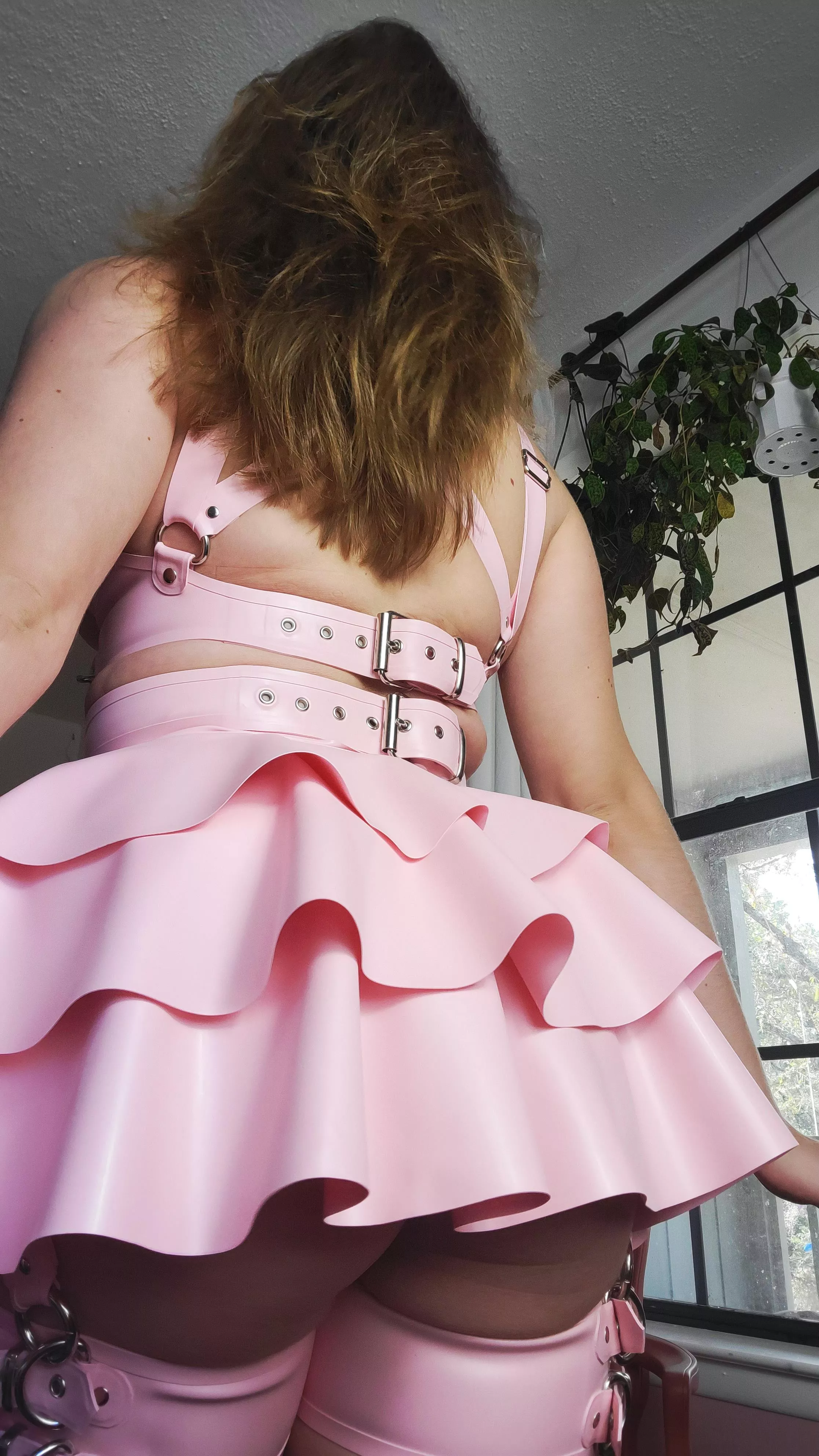 More of my new Serendipity Latex set, is it weird that just looking at pretty rubber turns me on?