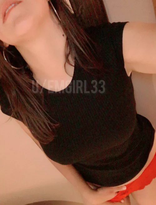 My cum tastes so good. Wanna see me cumming?