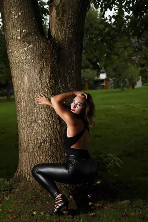 Nothing I love more than a nice ass in leather 🖤