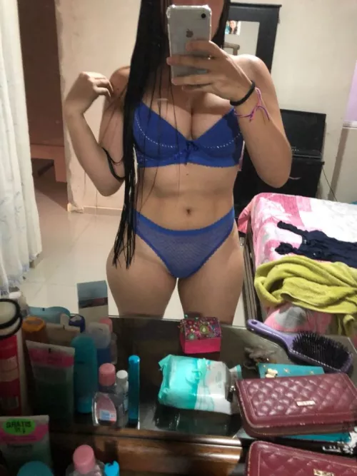 Pass your tongue on my clitoris, 👻 perlalux22