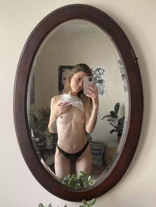 Proud of my tiny tits 😋