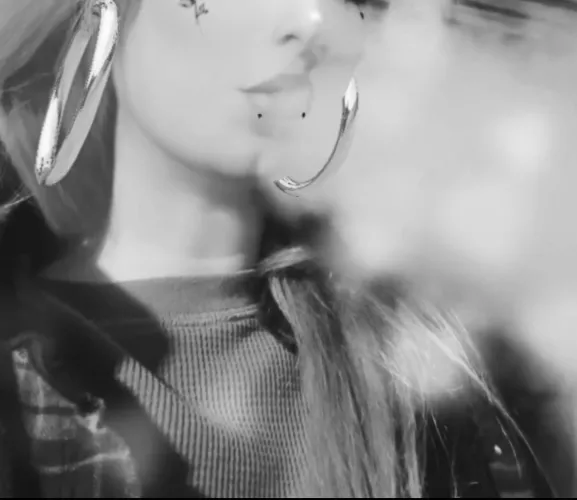 These snap filters are crazy lol