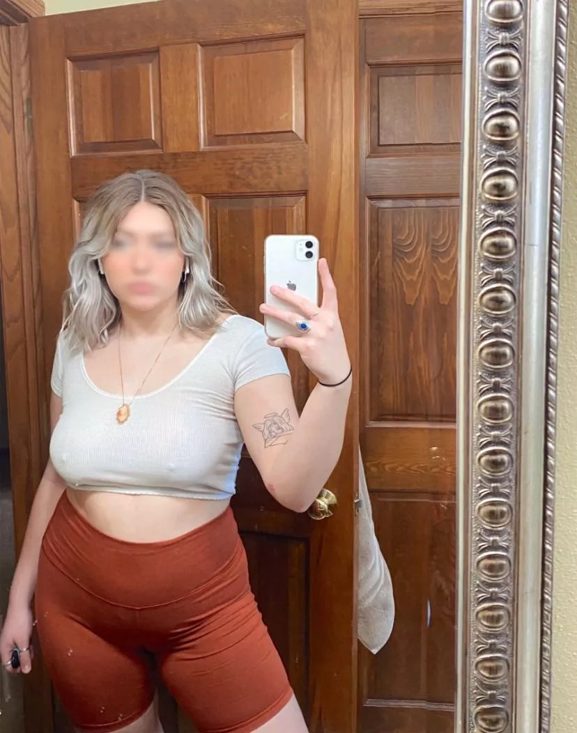 Tight shirt & shorts