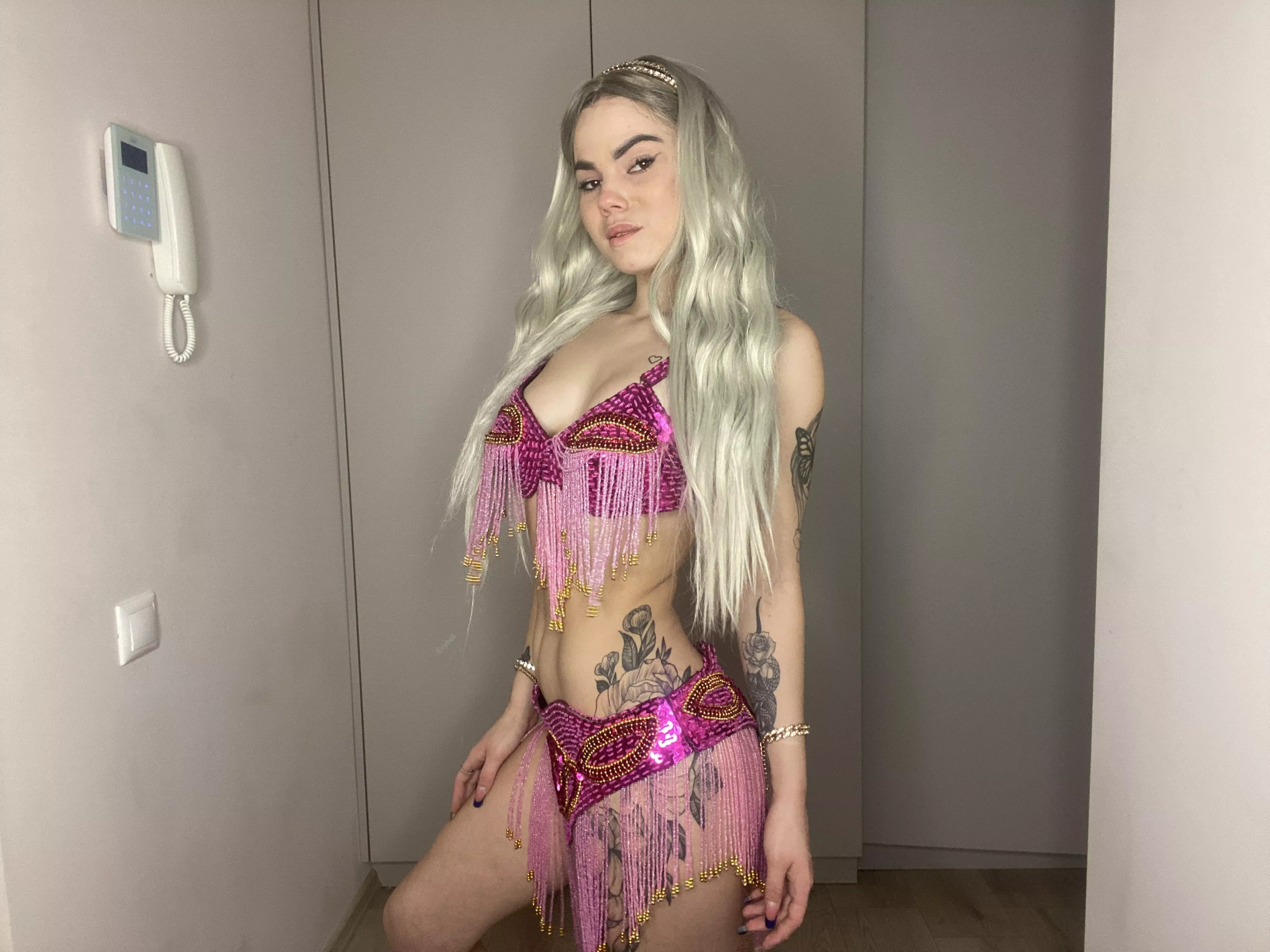 Top of the morning to you with my top off.