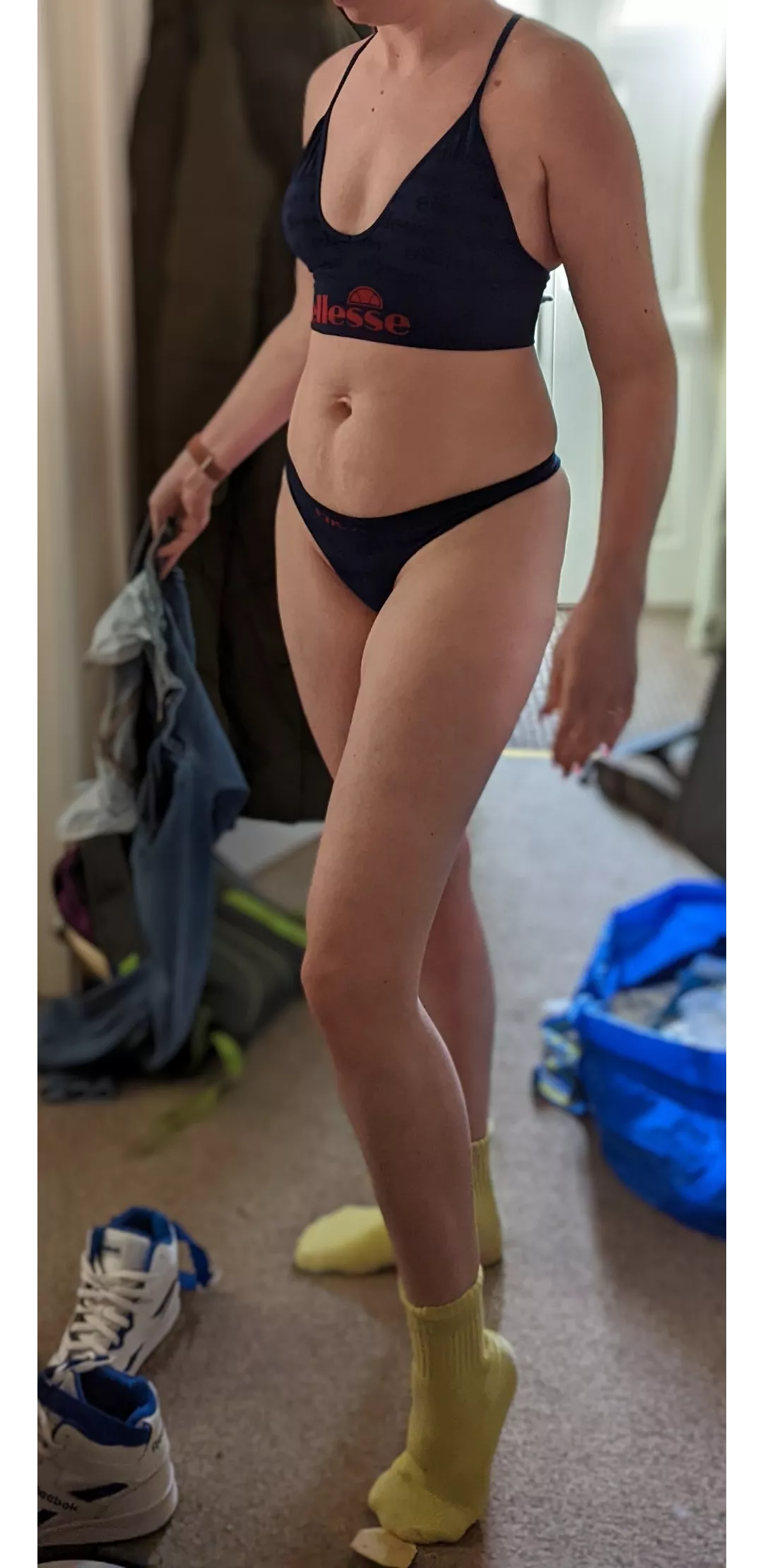 UK Milf, Leanne, 6ft 2,