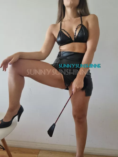 Up if I can step on your face with my heels [domme]