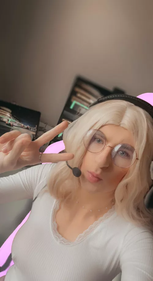 Wanna game with me? ^~^