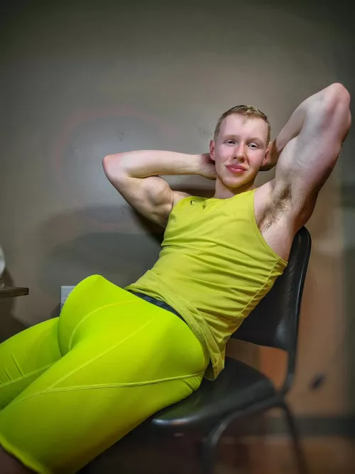 who wants to sit on my lap? [22]