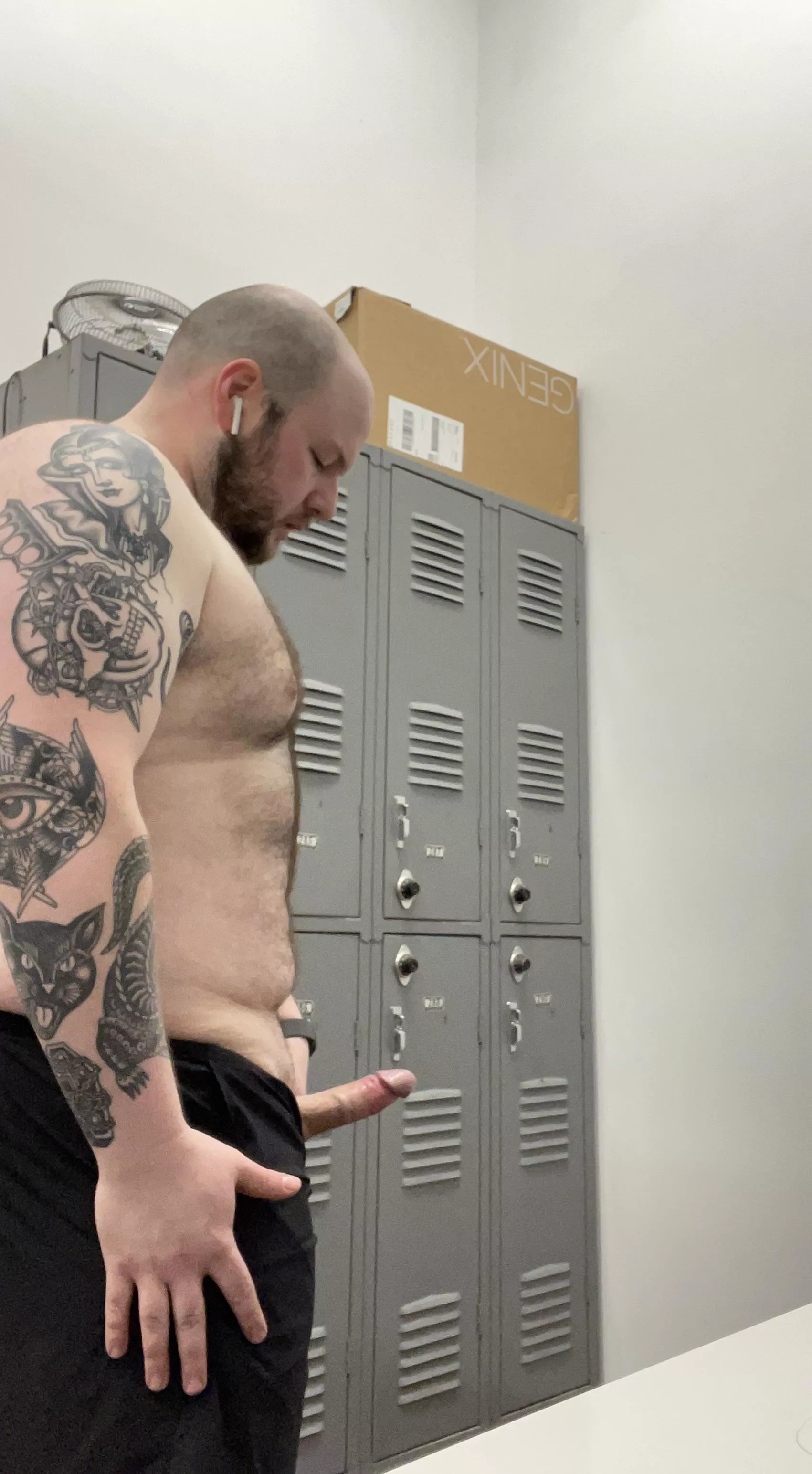 Who’s getting on their knees first?