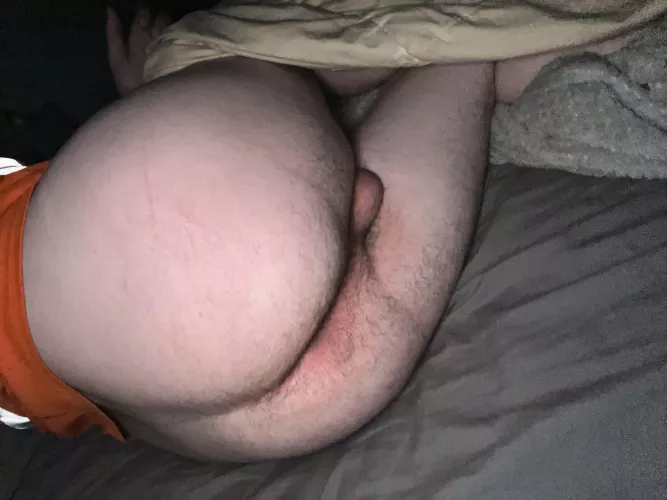 Who’s gonna be the first to fill my ass x