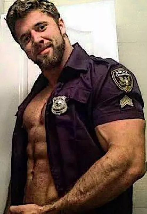 Wish he was my uncle 🍆💦🤤👅