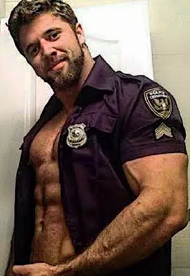 Wish he was my uncle 🍆💦🤤👅