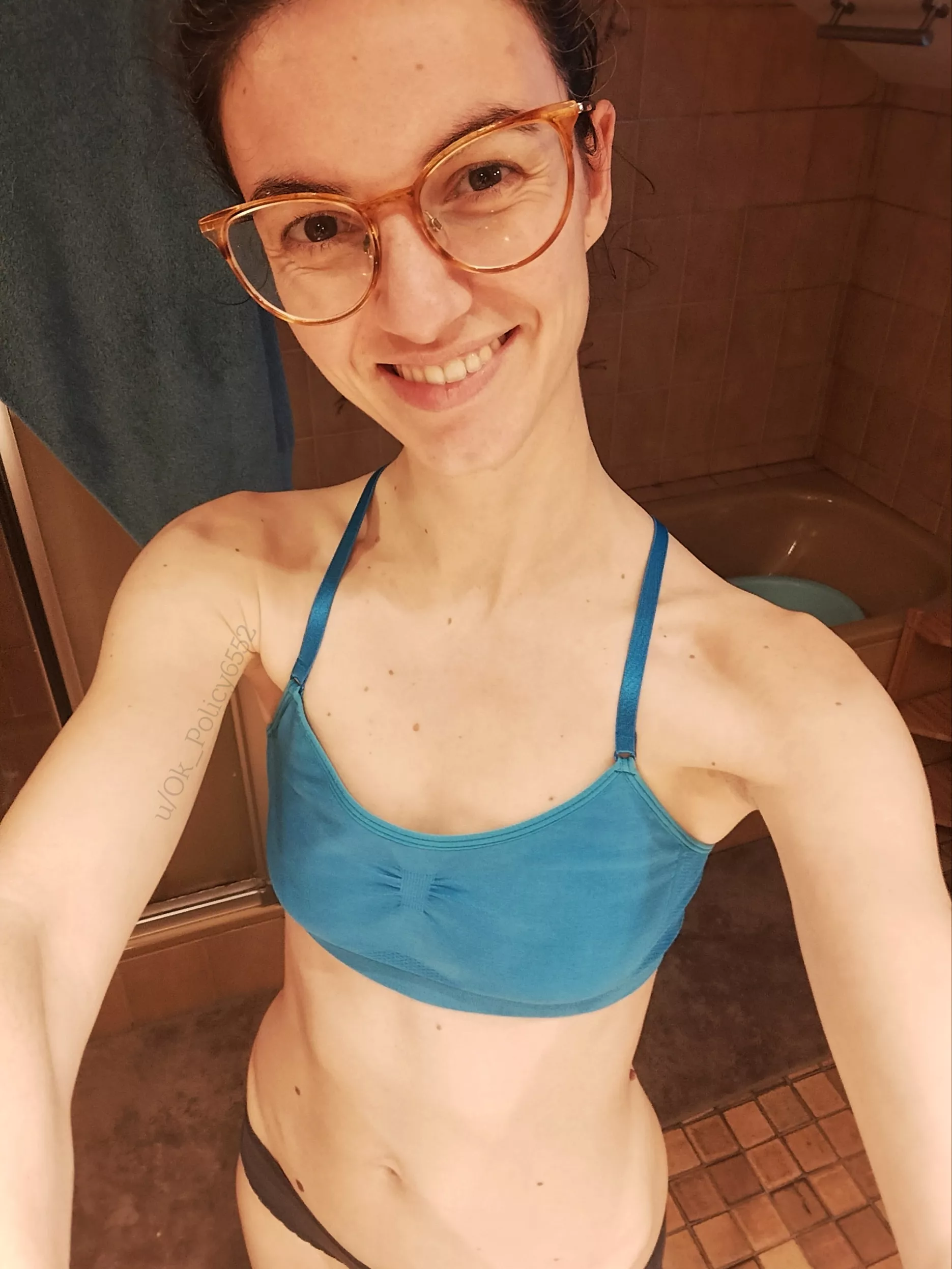 Workout done, time for a shower💜