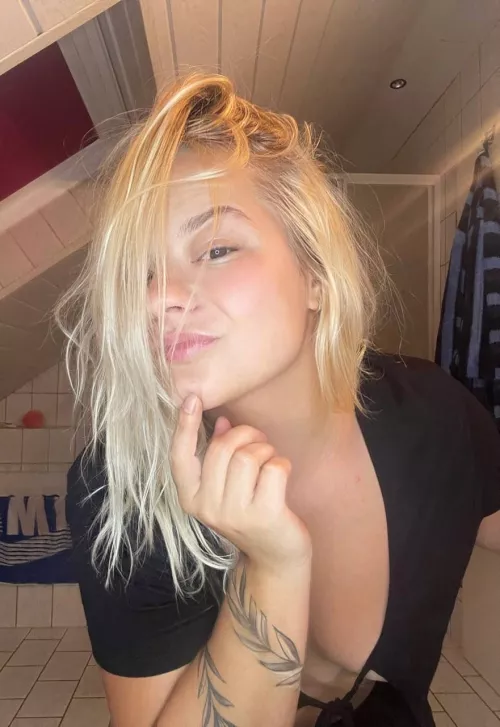 Would you jerk off to my body ?