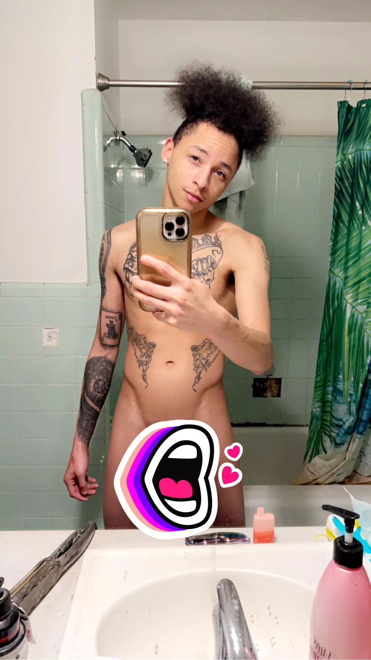 26/M 🙈Should I remove the Emoji🫣