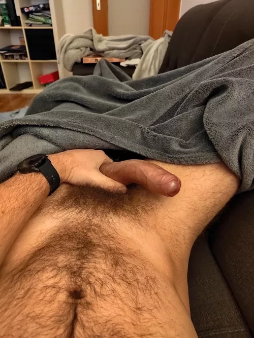 (28) A friend of mine is telling me, I should shave. What do you think? Open for DM!