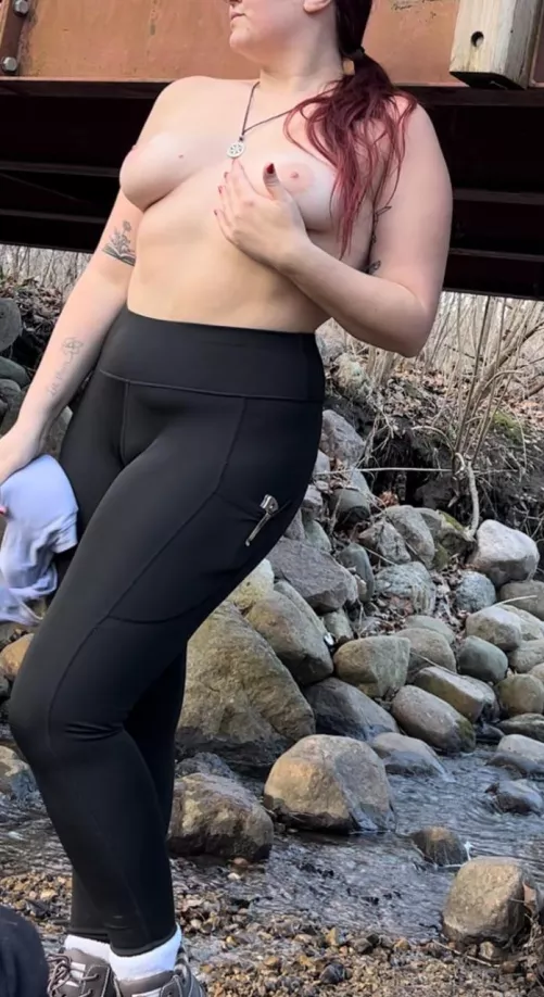 A little boldness on my solo hike; welcome to 2023 the year of living freely and not giving a fuuuuuck