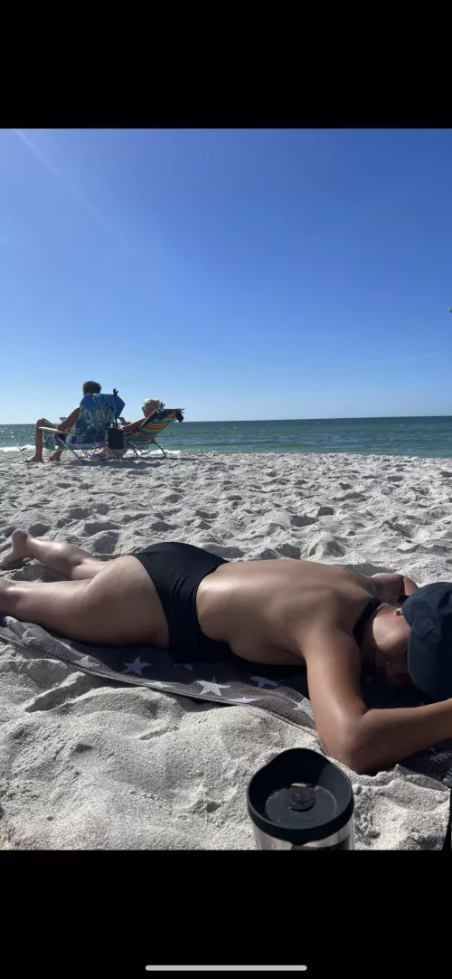 A little side boob never hurt anybody