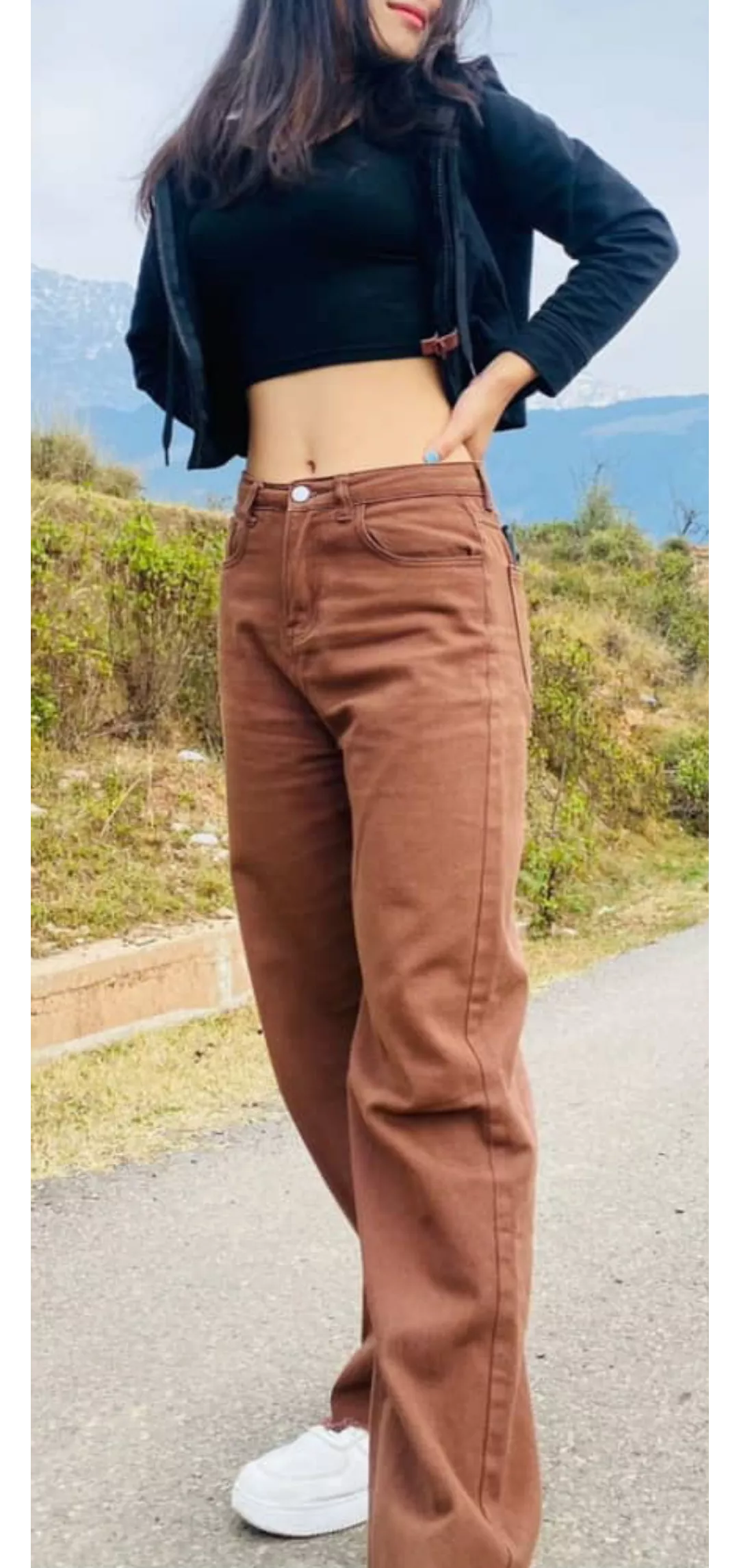 Anyone wanna degrade and jerk off to this petite slut !? dm for more