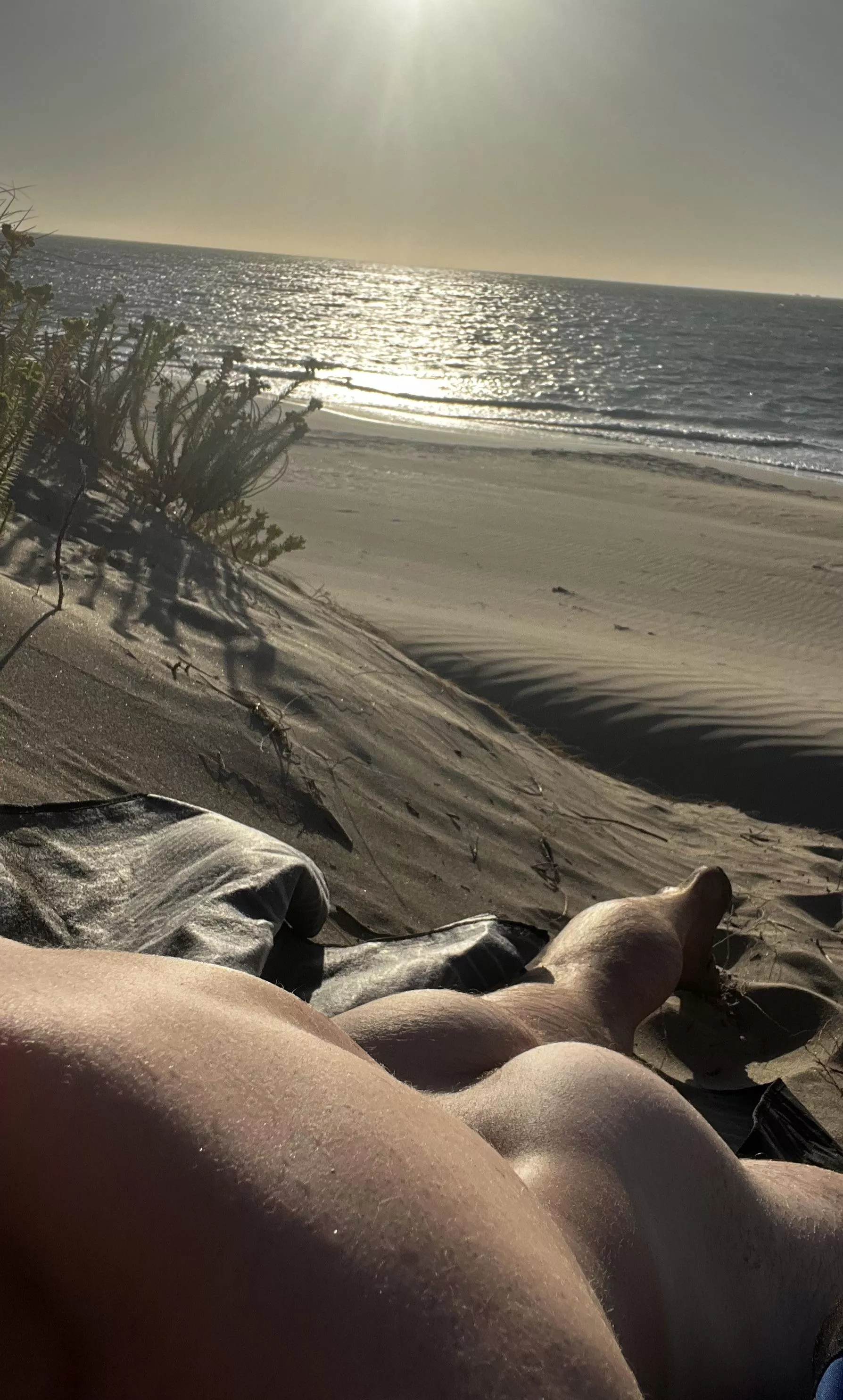 Ass pit at the beach - nice wank in the ocean after