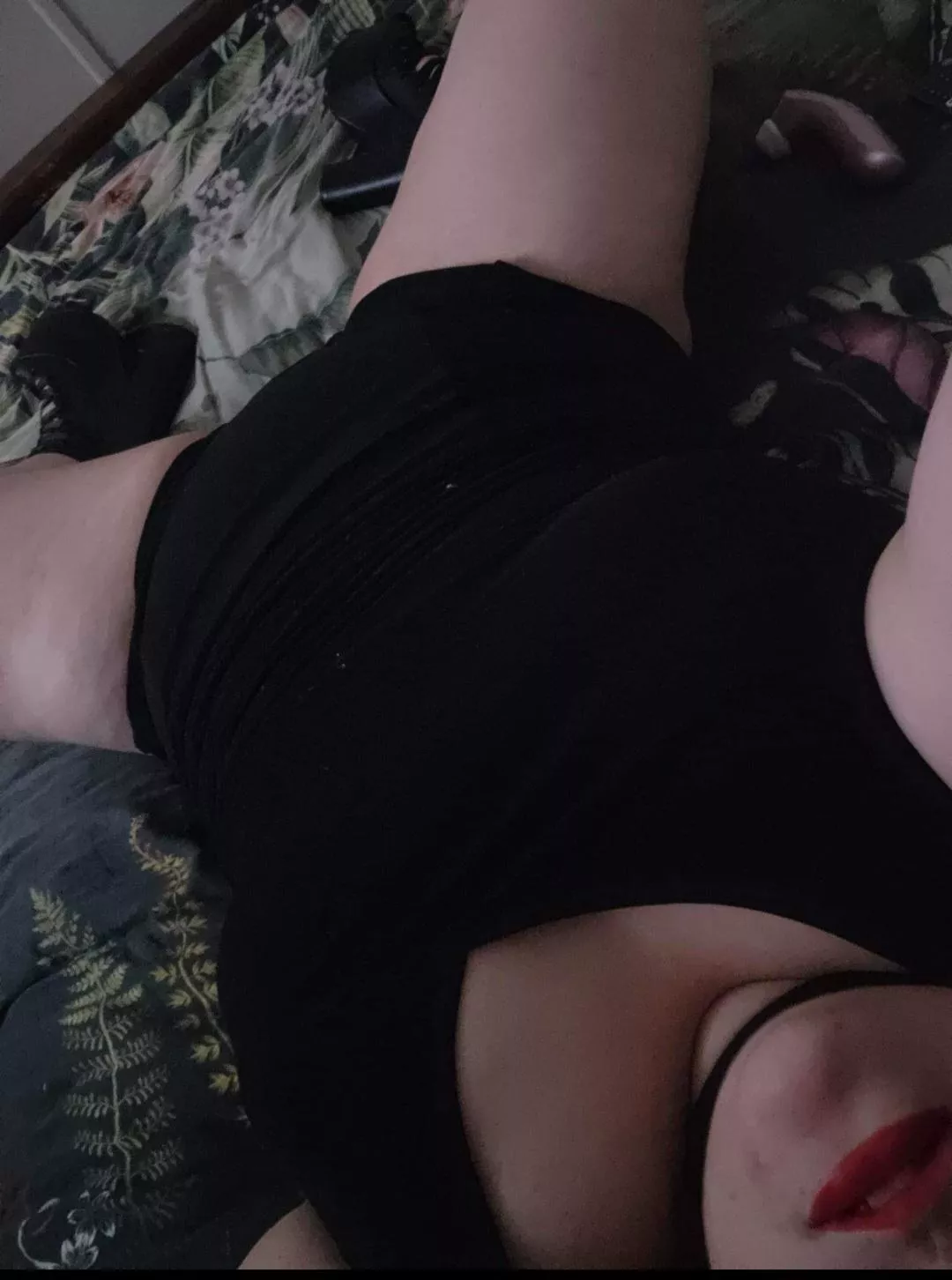 Because so many people said I should be waiting like this. Master is comming home please leave likes and comments so i can make him proud with this surprise