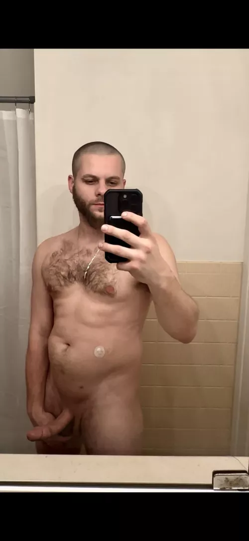 Bored with a hard cock , anyone think it’s good enough to fuck 😅🙄