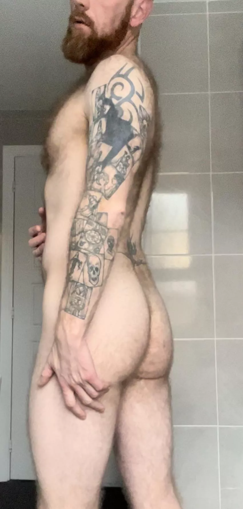 Breakfast is served!! 🍑