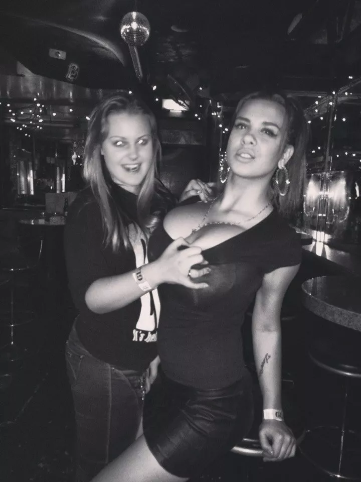 Couldn't resist a feel