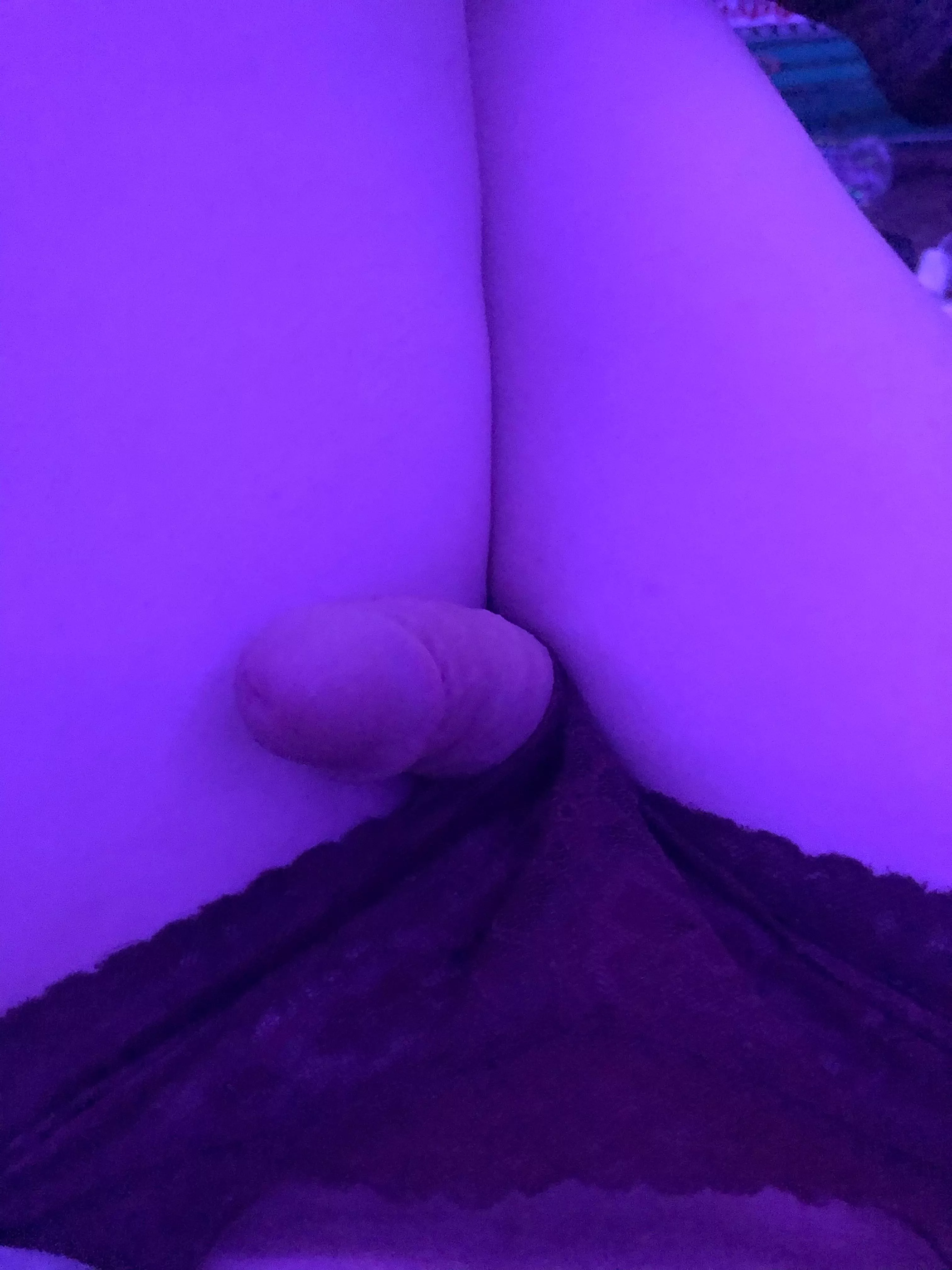 Cum here so I can use you