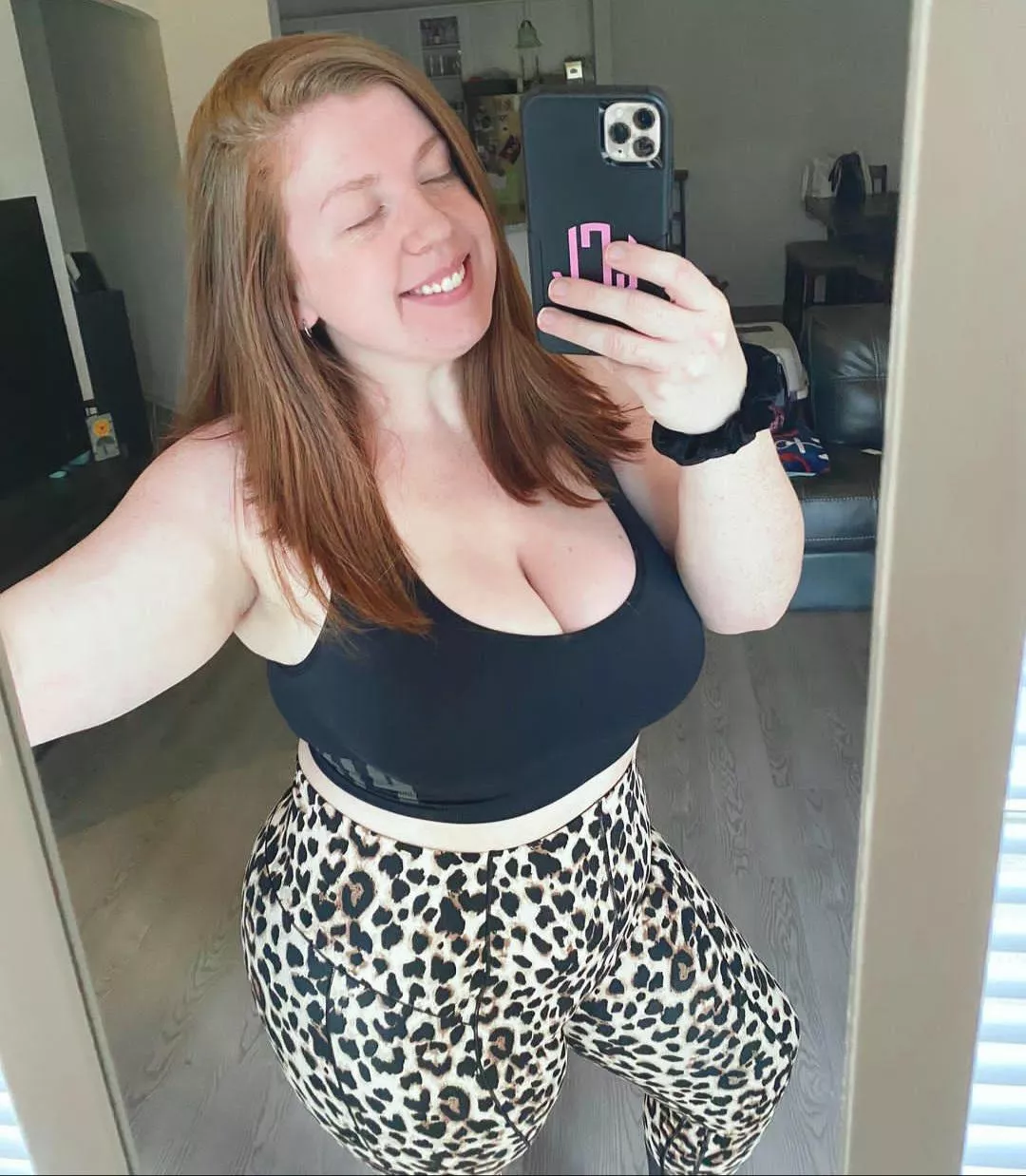 dm and don't shy 🙈