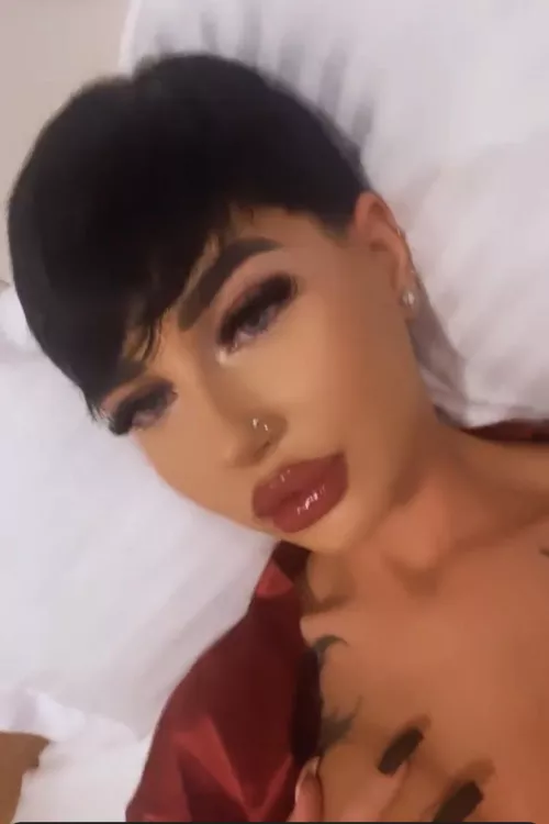 Does anyone know the name to this woman