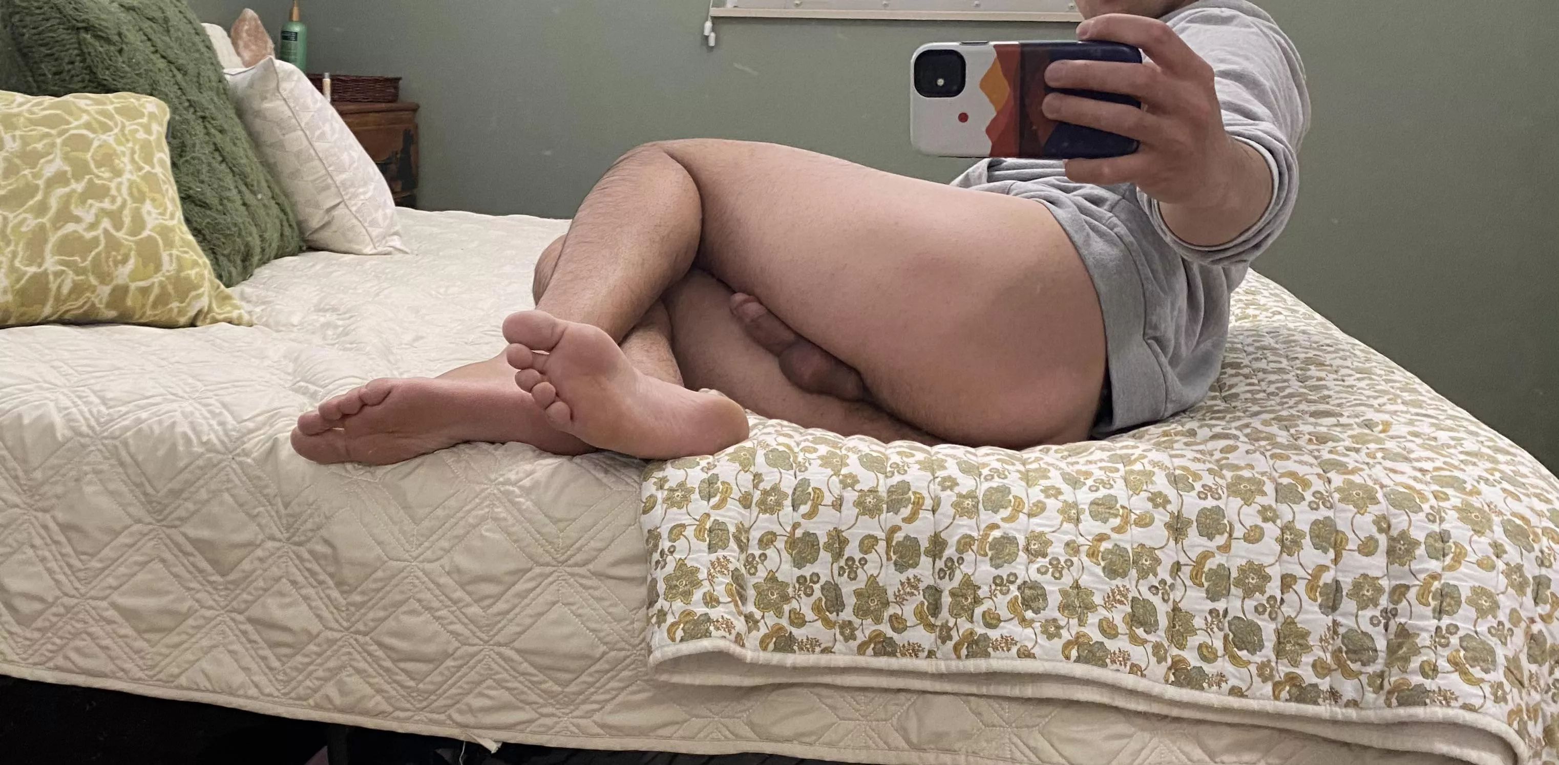 Don’t you wish you could worship my feet? I know I do 😘