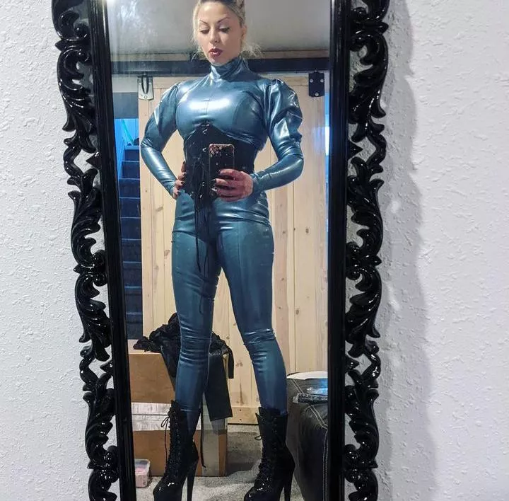 [f] Did you like my leather!