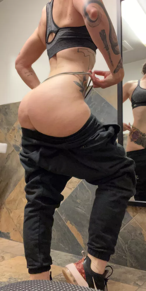 [F]elt like showing some 🍑 progress with you. Do you like?