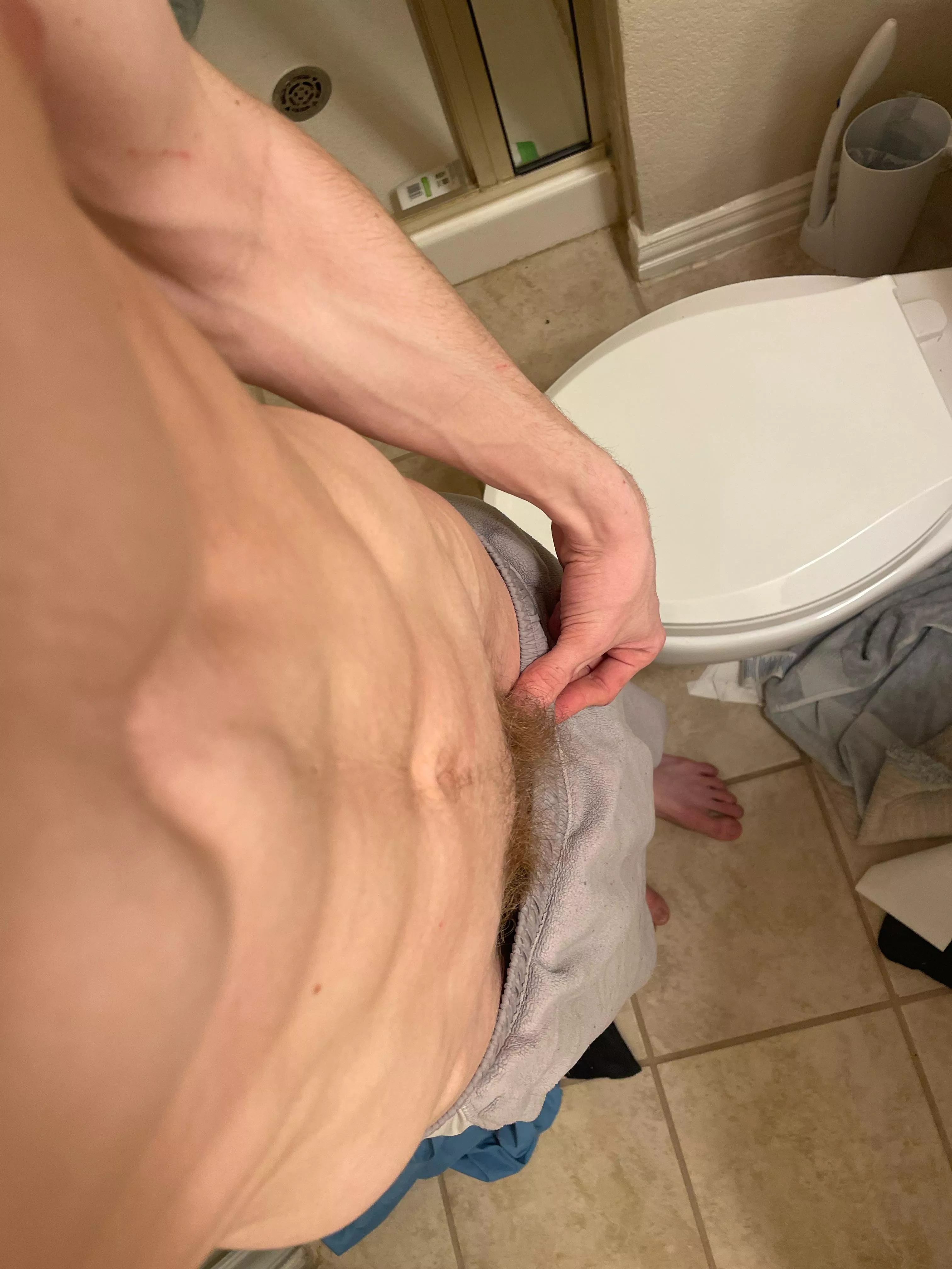 Grey sweats, boutta hop on apex