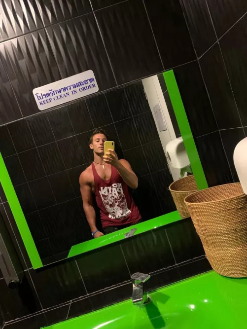 Gym toilets have the Best Light)